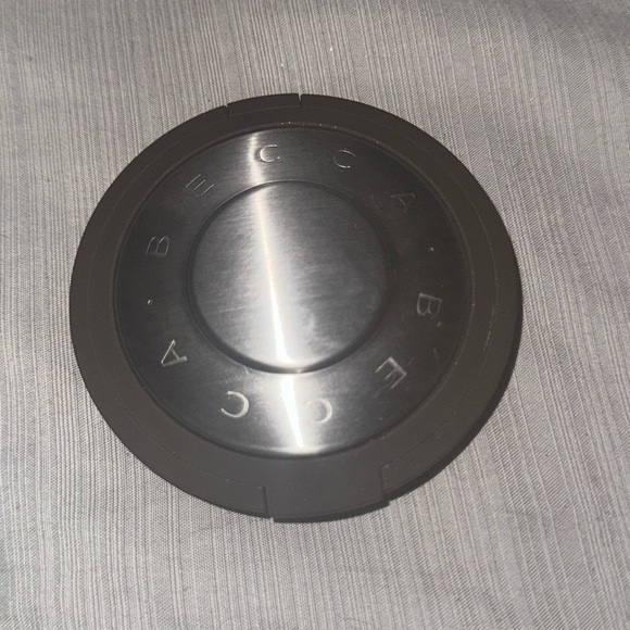 NIB Becca Cosmetics Champagne Pop Shimmering Skin Perfector - Picture 2 of 7